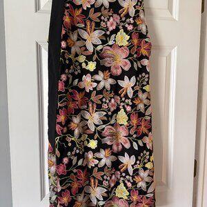 Floral Embroidered Dress with Back Ribbon